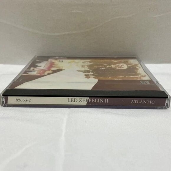 Vintage Led Zeppelin II (2) CD Atlantic A2-19127 Jimmy Page Robert Plant 1994 - Picture 7 of 8